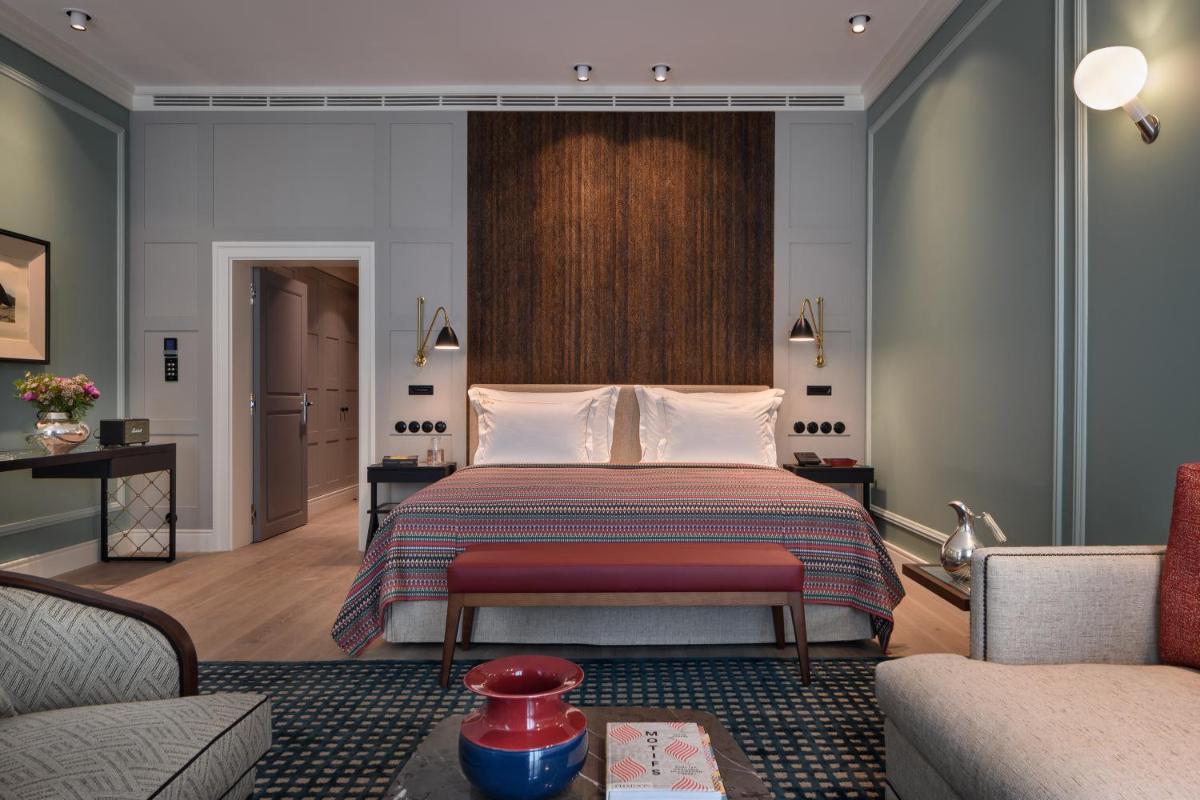 Uma cama ou camas num quarto em Bairro Alto Hotel