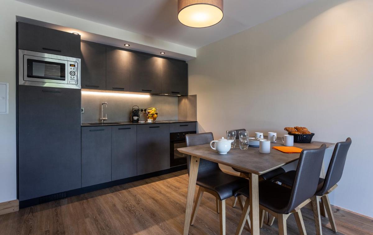 Cuisine ou kitchenette dans l'établissement Résidence Daria-I Nor by les Etincelles