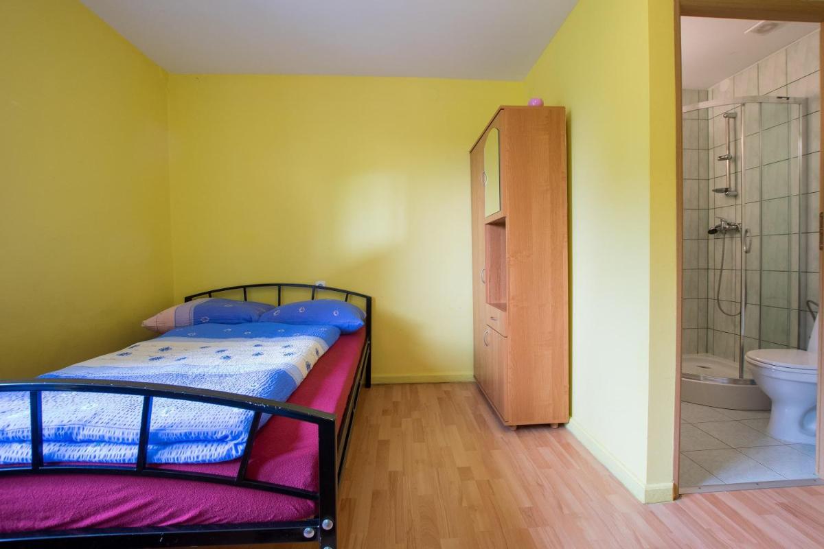 Noclegi pod lasem Solina 20 - Housity