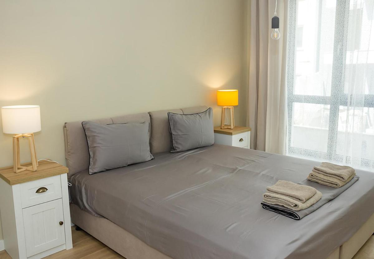 Suitetrails - Central Supreme Apartments in Varna