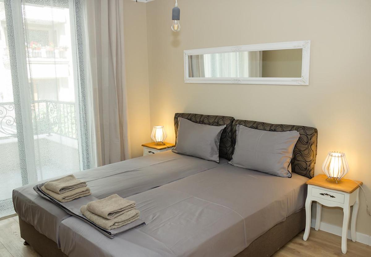 Suitetrails - Central Supreme Apartments in Varna