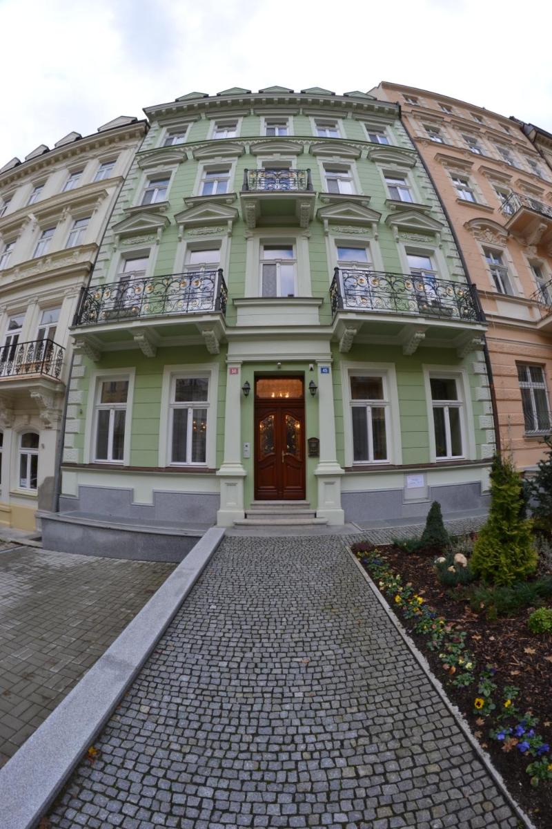 Apartma Premium - Housity