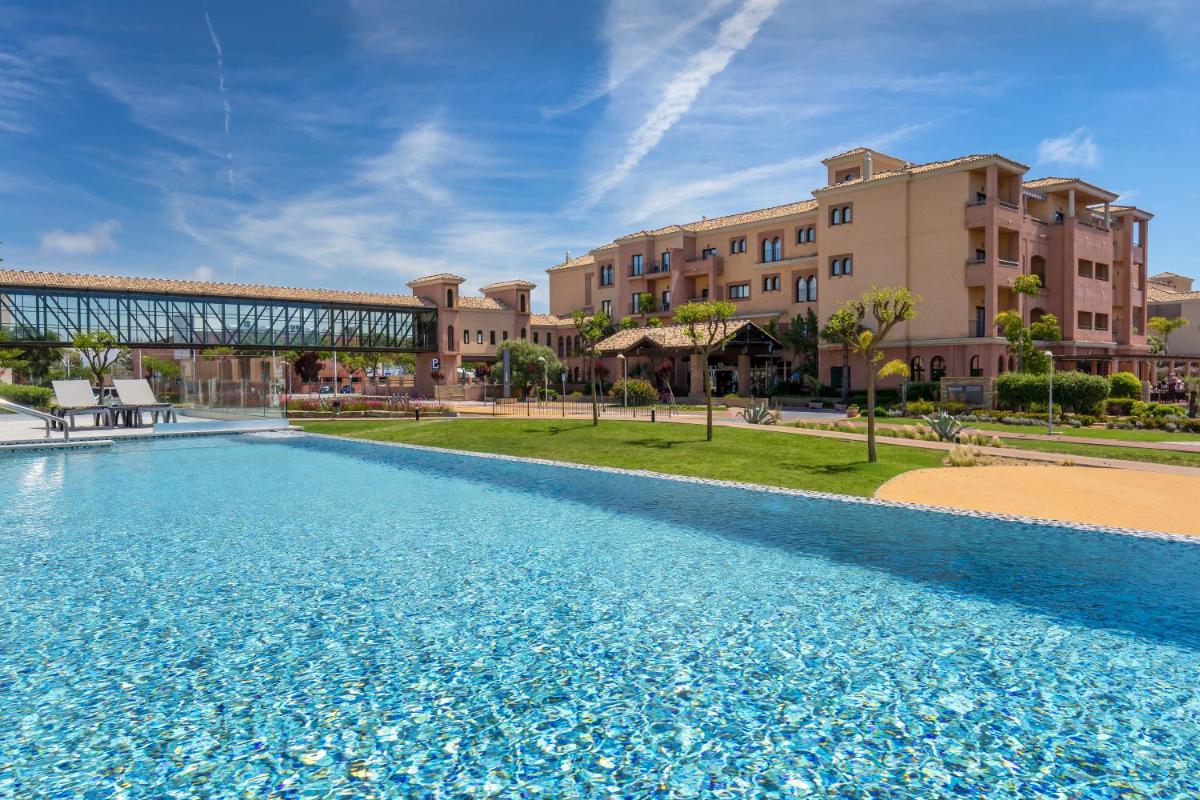 Piscina en o cerca de Barceló Punta Umbría Beach Resort