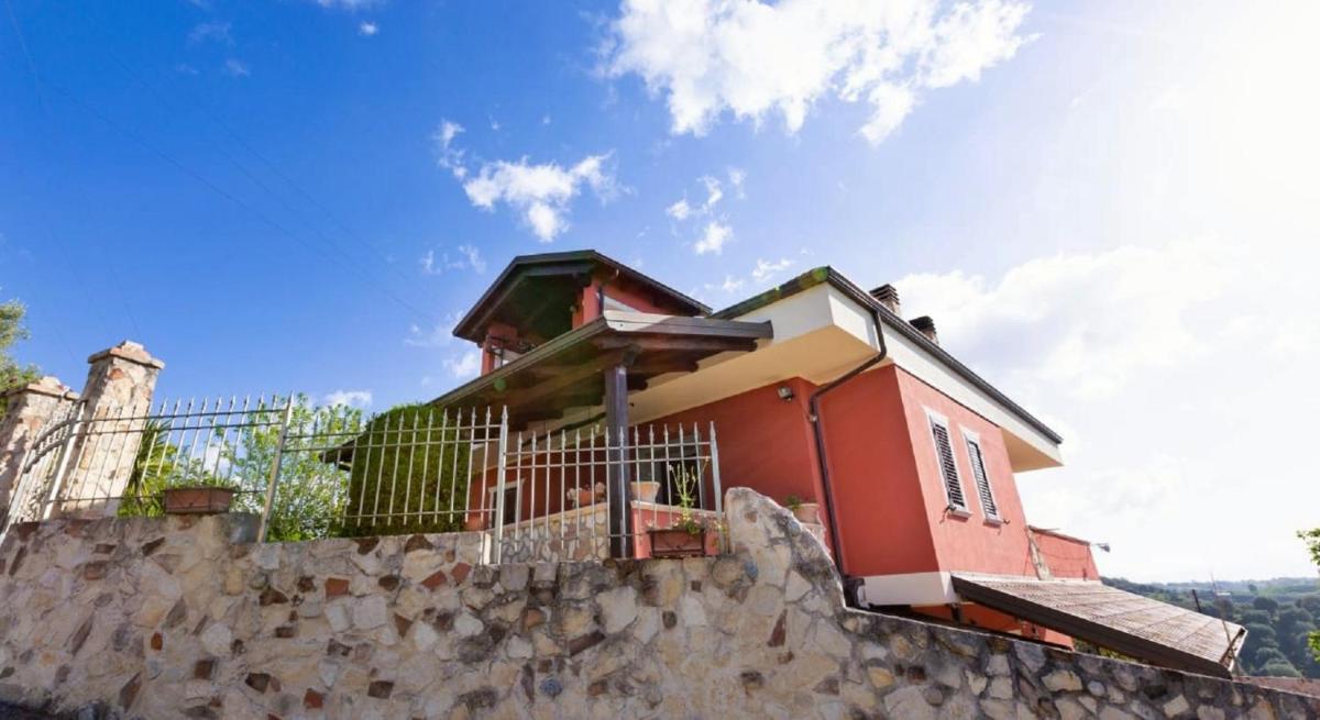 B&b Villa Santa Sofia by holidayngo - Housity