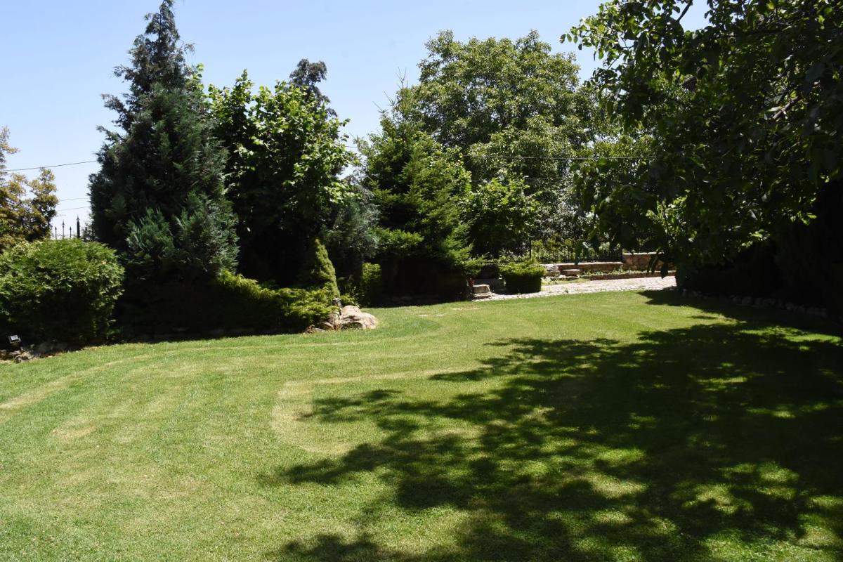 Villa Serz - Housity