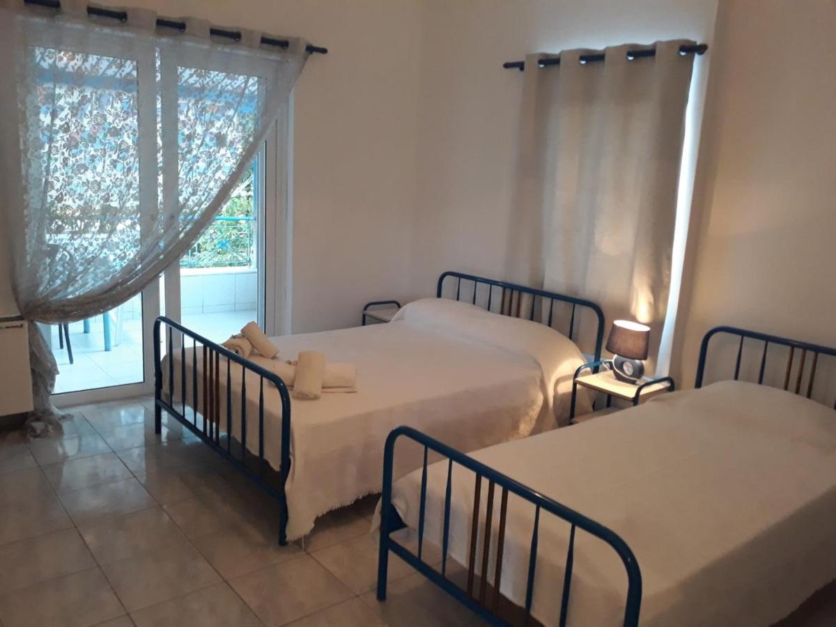 karavagelis rooms - Housity
