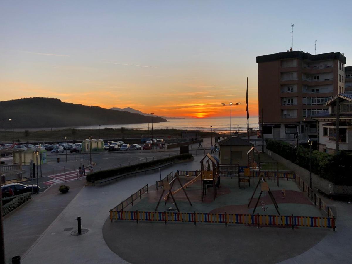 La Arena Beach sunset - Housity