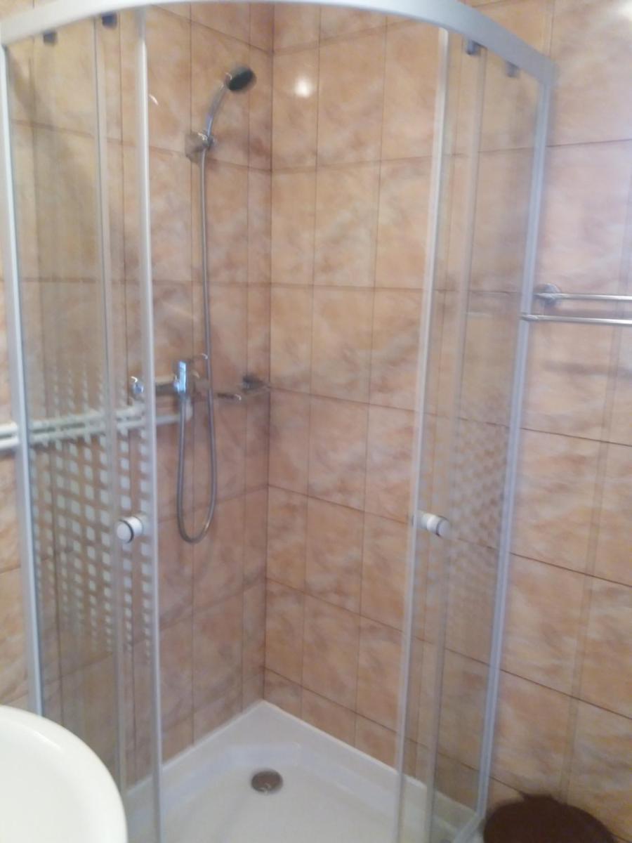 La Botezatu - Housity