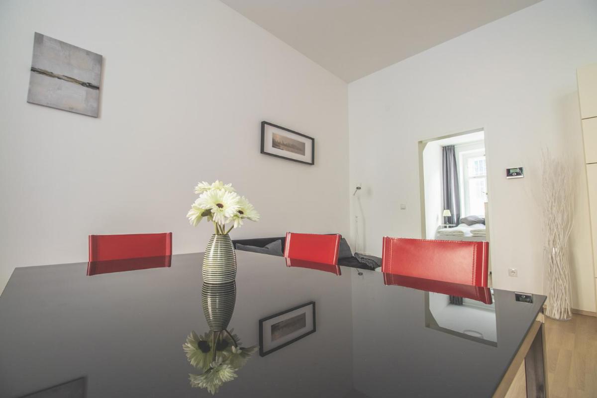 easy flat Starhemberg County - Housity