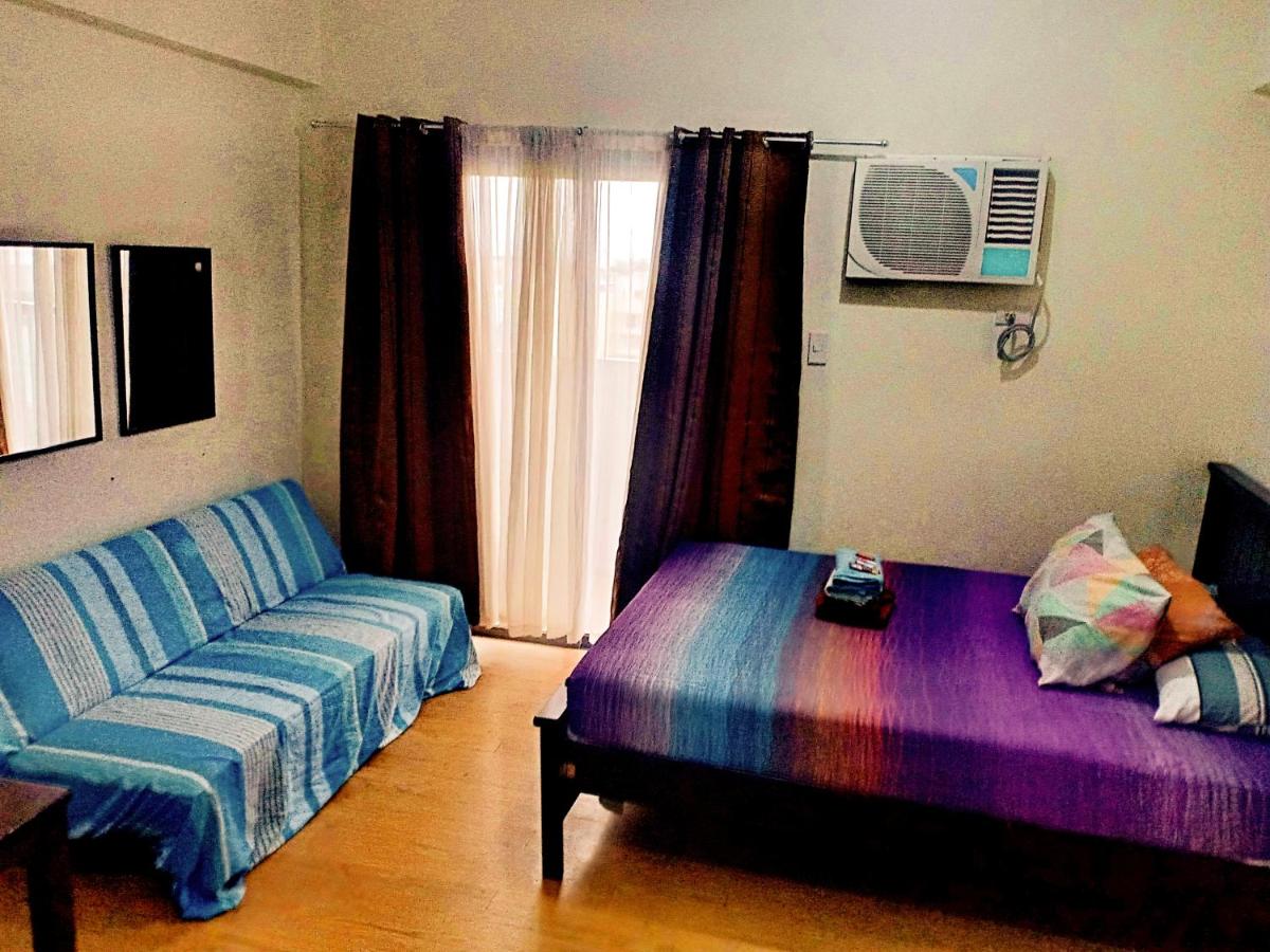 Staycation in Muntinlupa - Housity