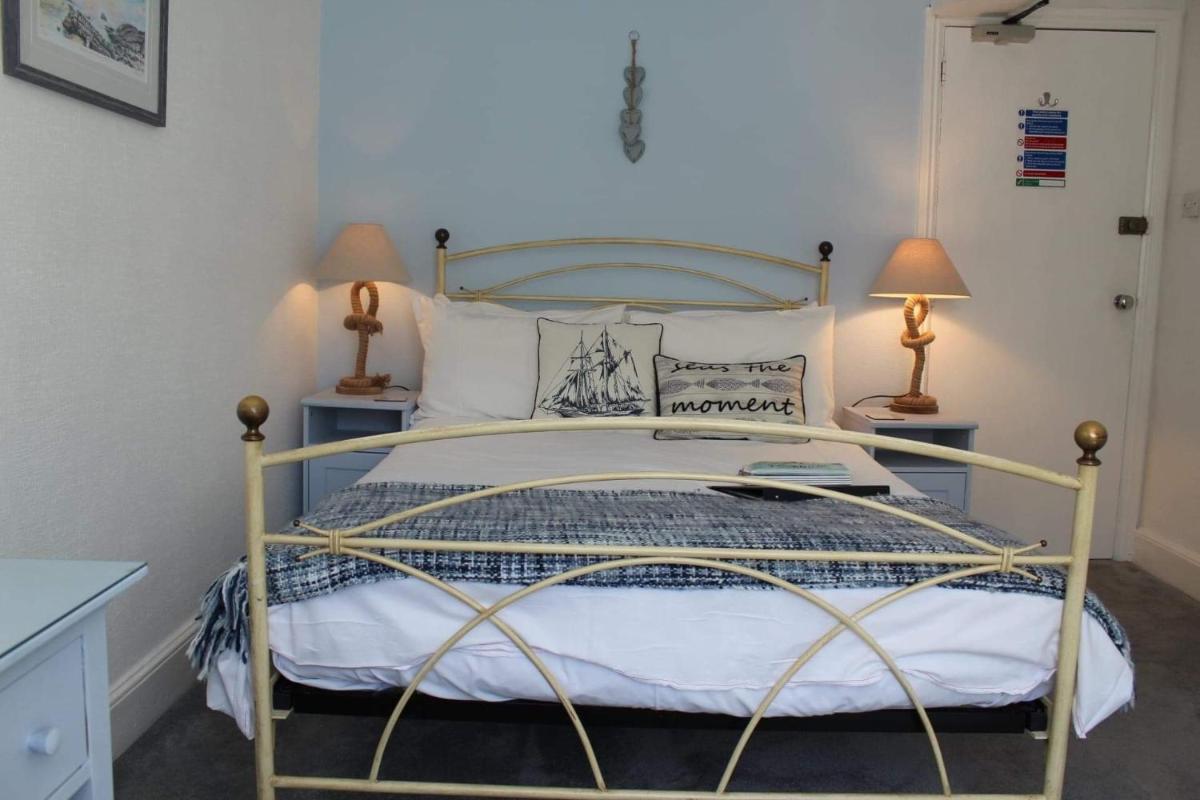 Bridge House Bed & Breakfast - Housity