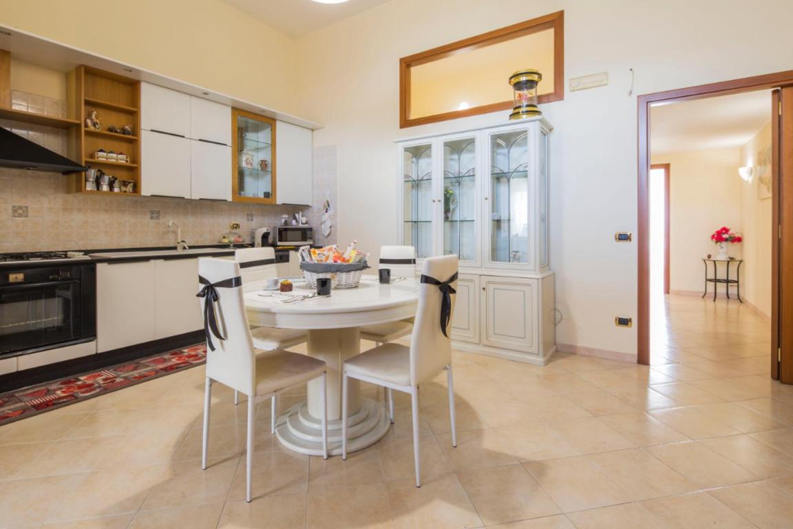 Oplonti suite - Housity