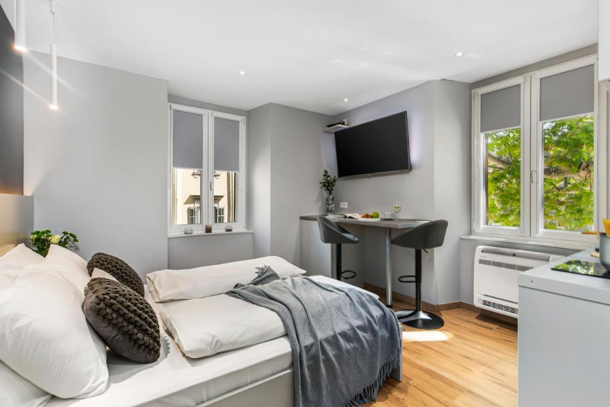 InCenter Korzo Studio Apartments Rijeka - Housity