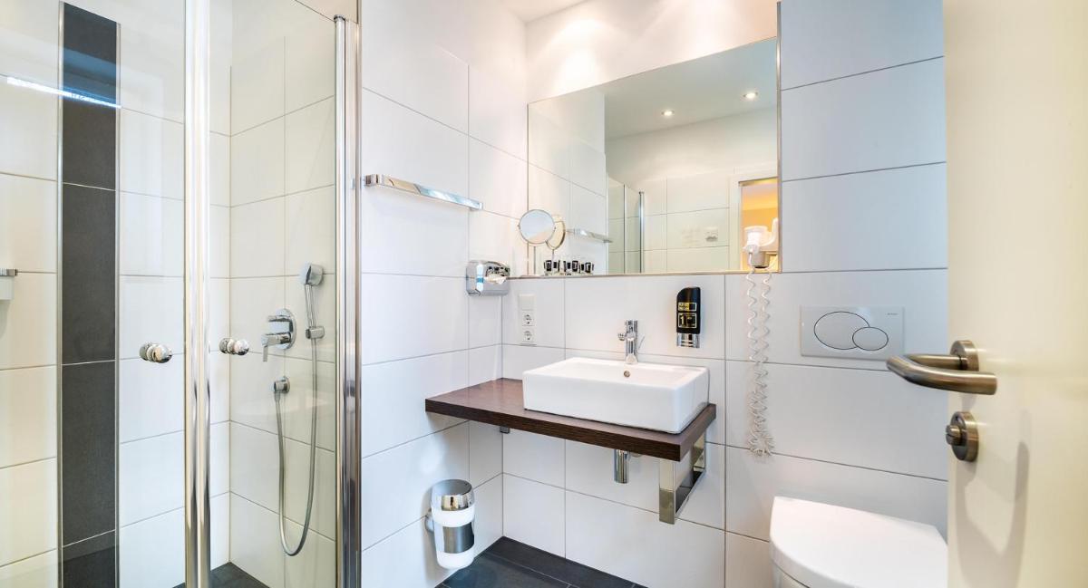 Schroeders Stadtwaldhotel - Housity
