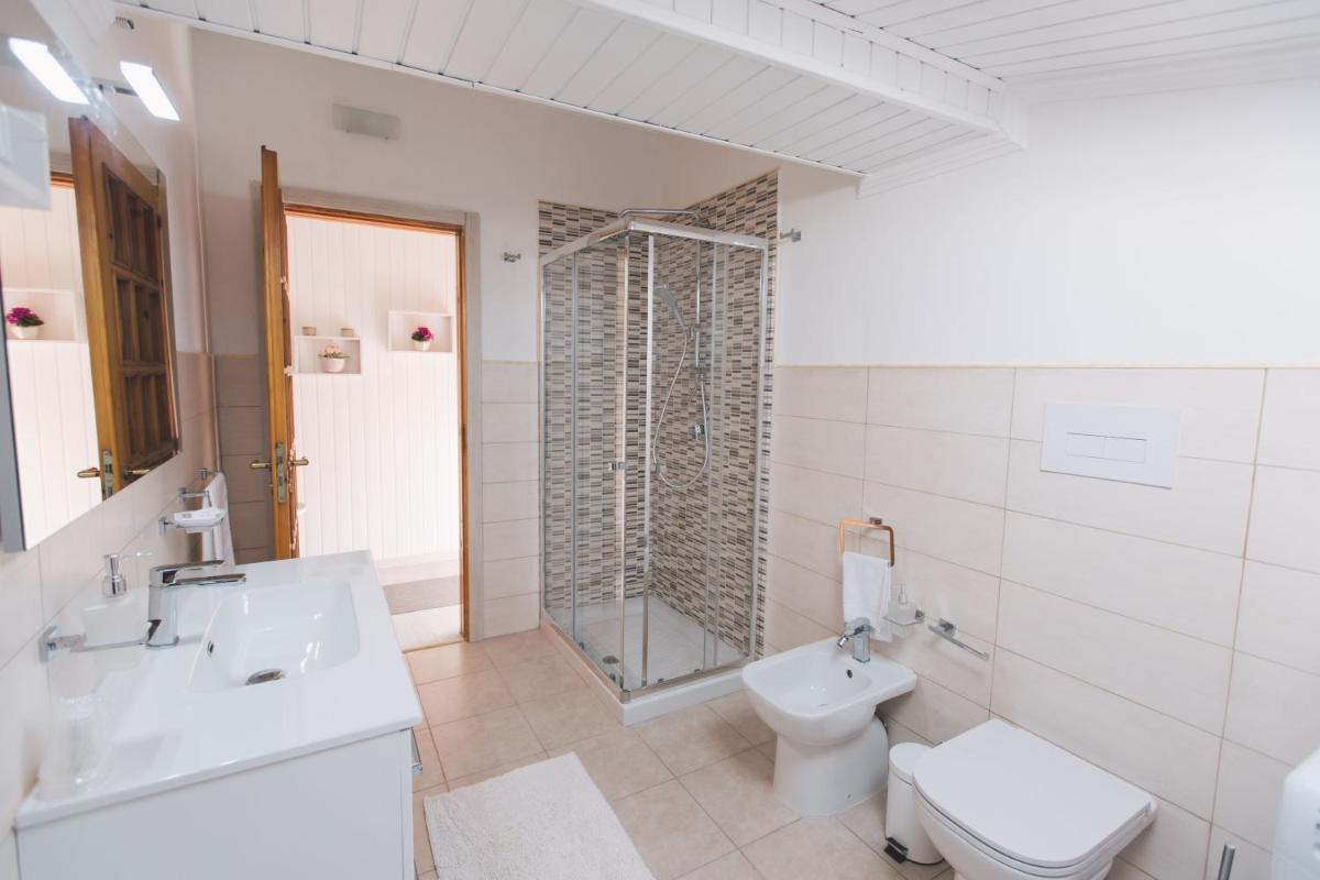 Hotel Como - Housity