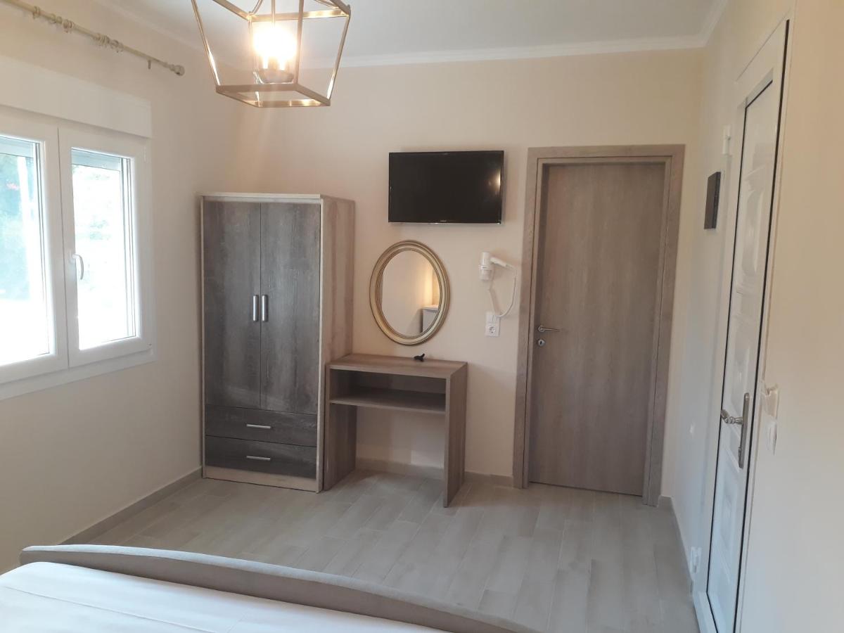 Oneiro Zois - Housity