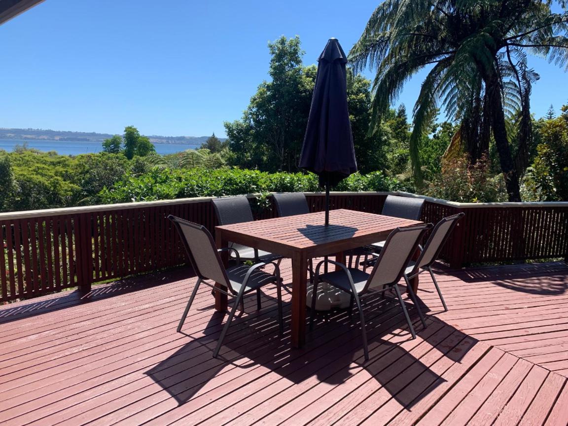 Aquarius lake view resort - Housity