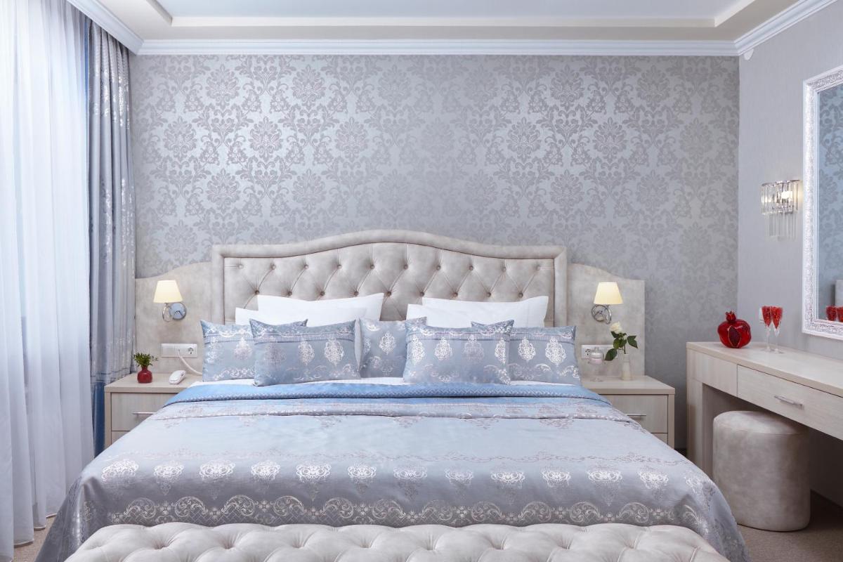 Granat Hotel - Housity