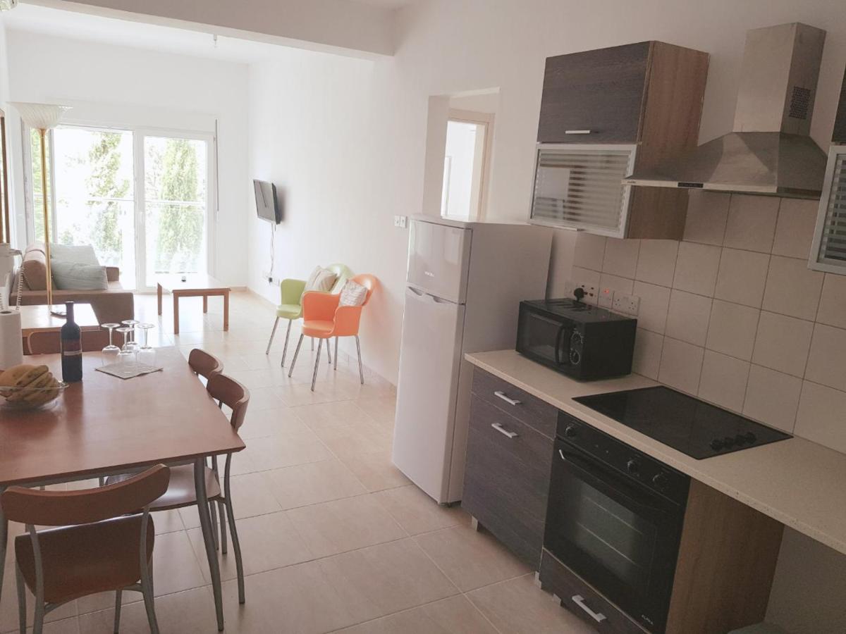 Suitetrails - Paphos Apartments