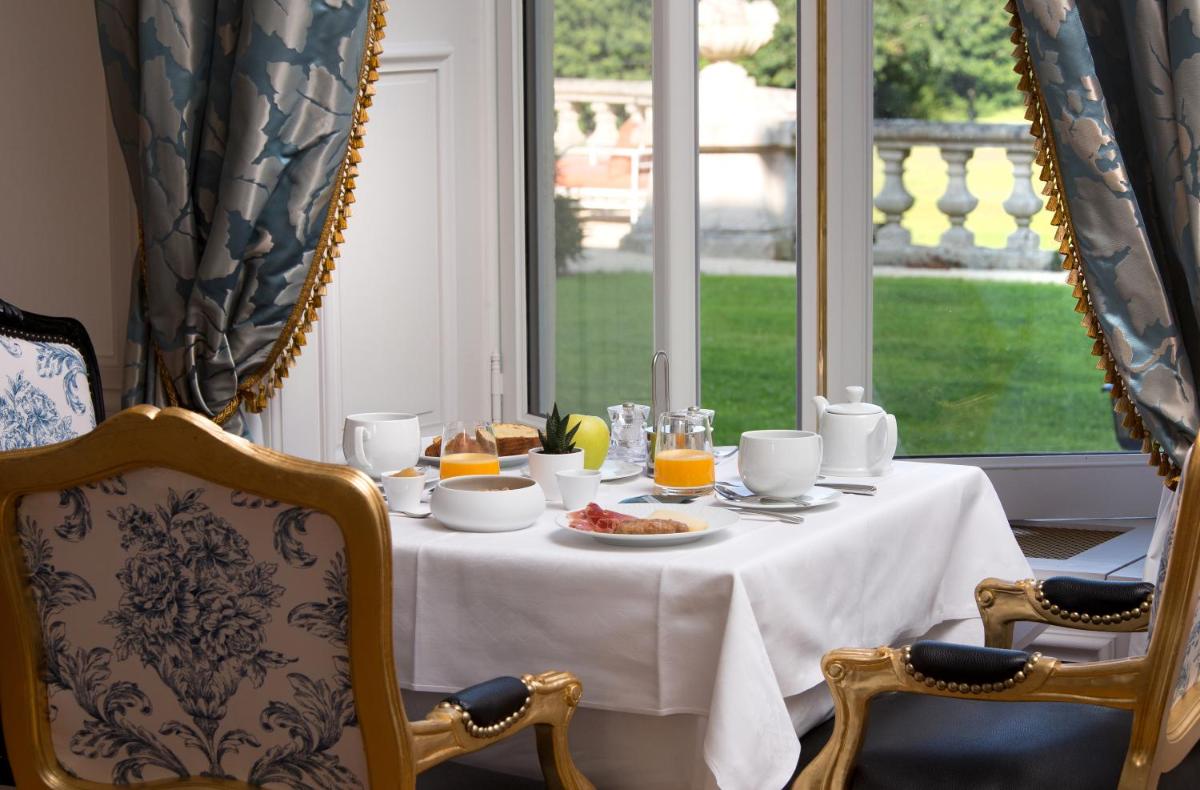 Nourriture dans l'hôtel ou à proximité