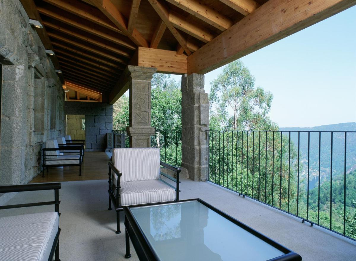 Un balcón o terraza de Parador de Santo Estevo