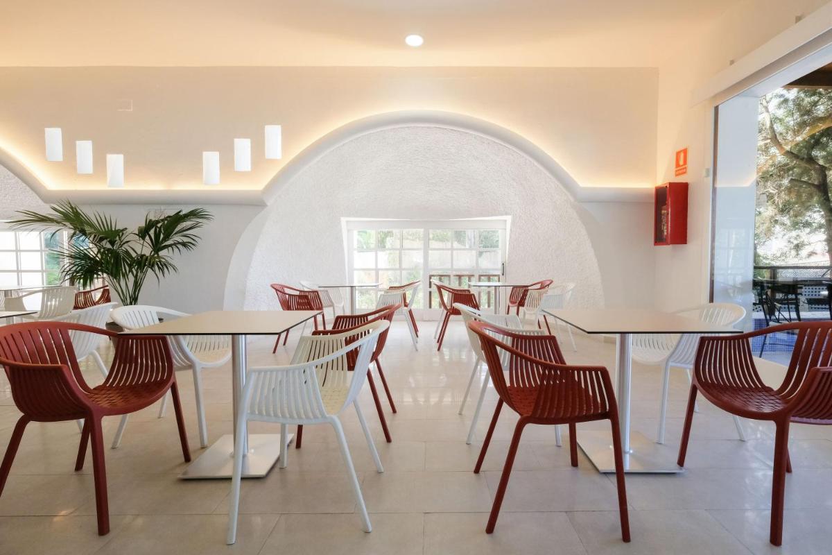 Zona de estar de azuLine Hotel Bergantin