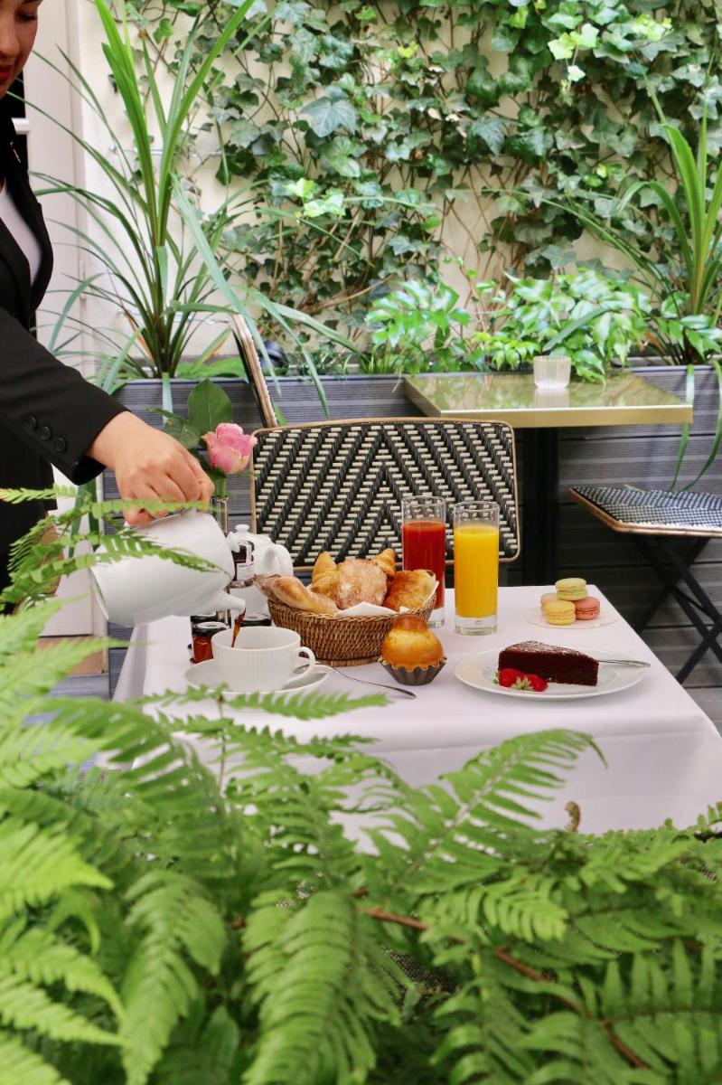 Nourriture dans l'hôtel ou à proximité