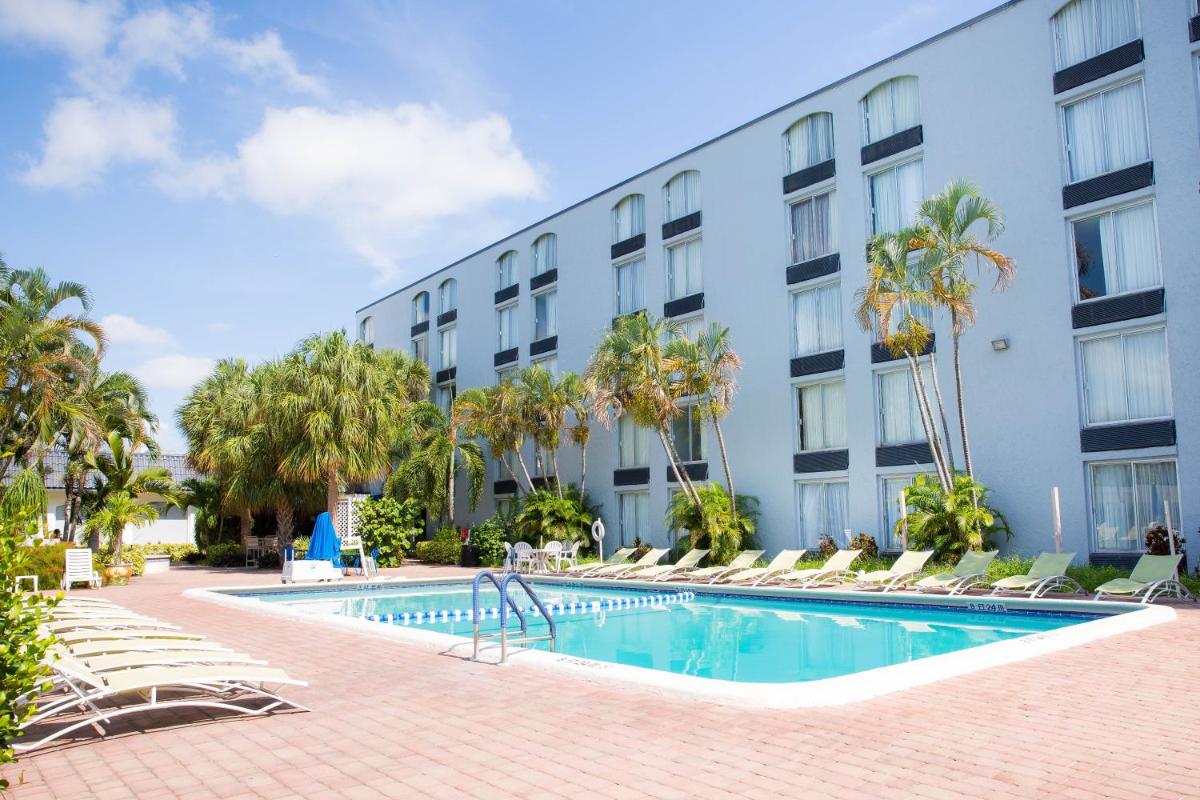 Plaza Hotel Fort Lauderdale - Housity