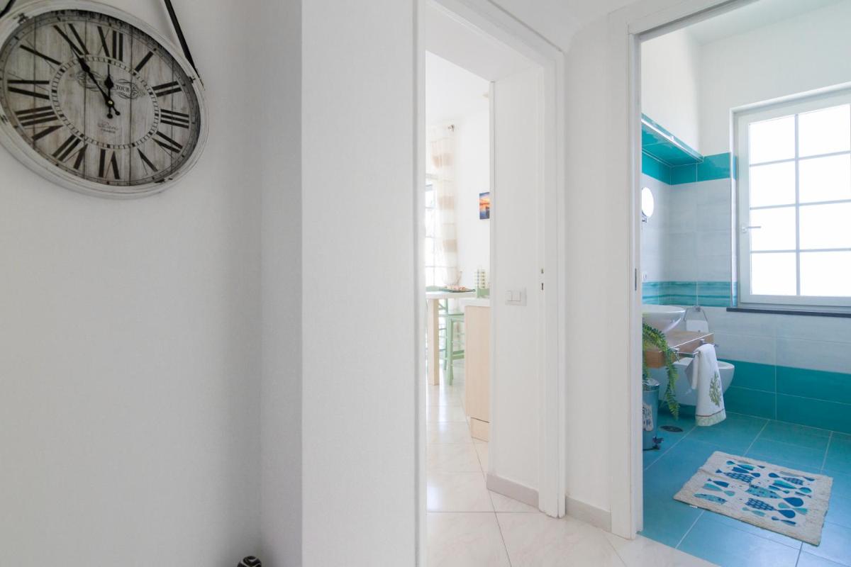 AQUAMARINE Relaxing Capri Suites - Hizvo