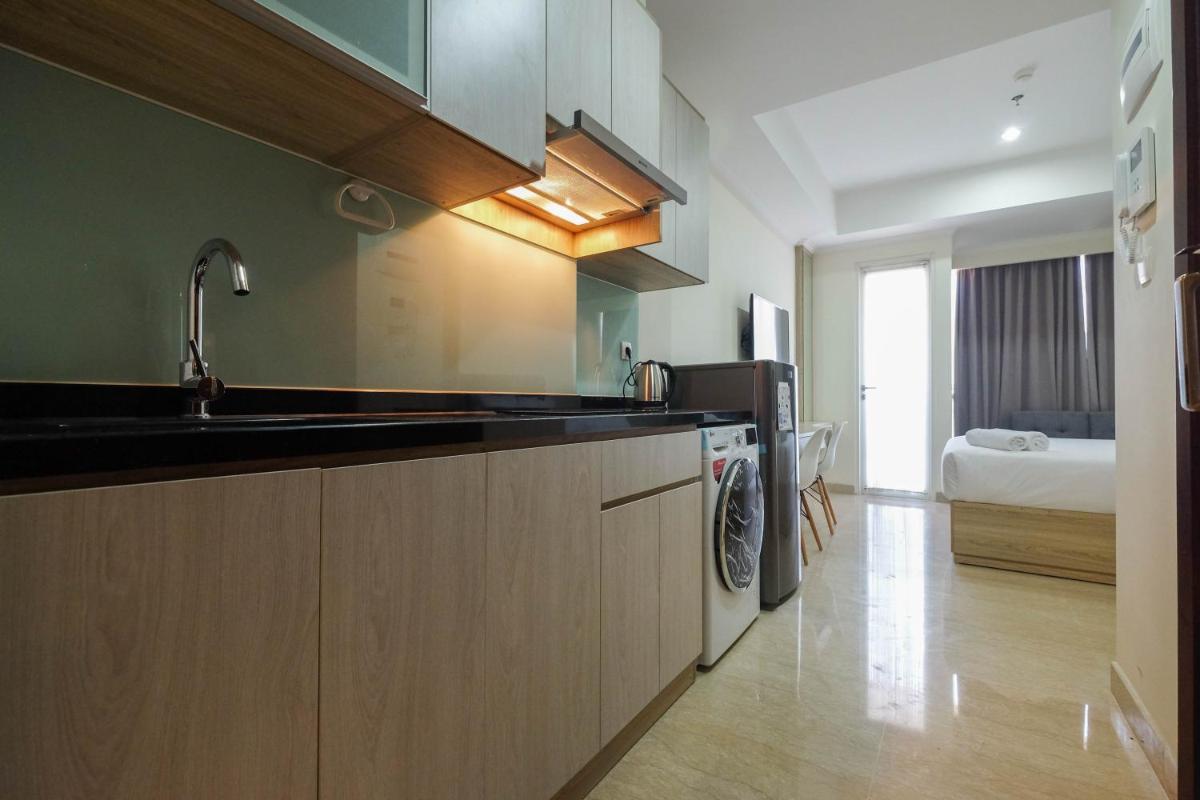 Simply Furnished Studio at Menteng Park Apartment By Travelio - Housity