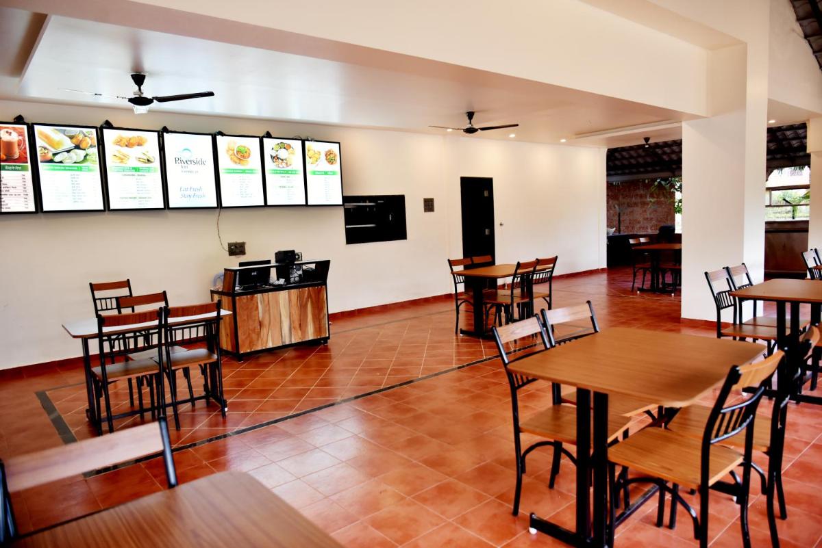 Riverside Inn - Housity
