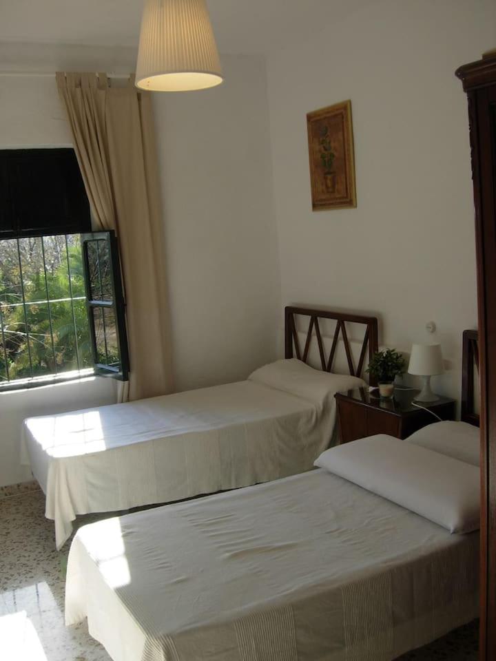 HACIENDA CHAMBERGO Casa en la campiña sevillana - Housity