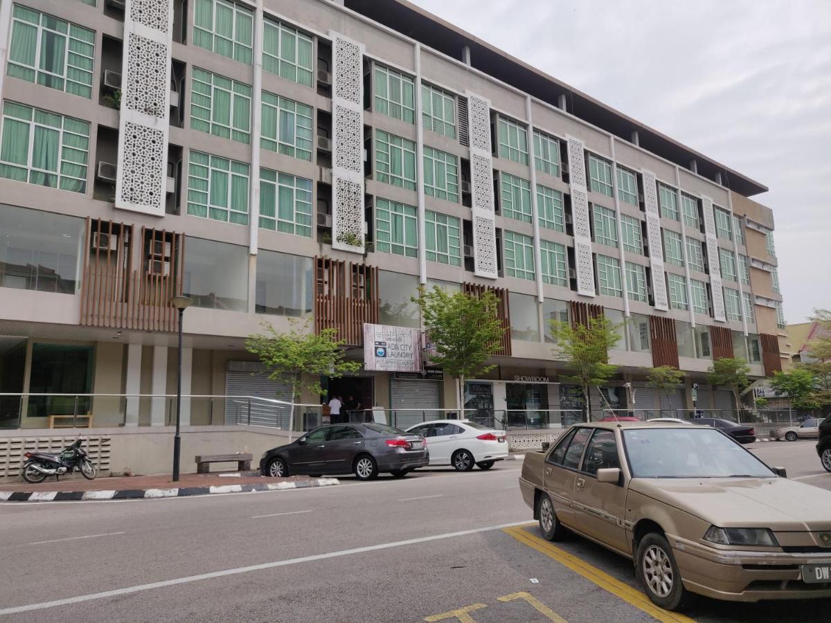 Wan's Studio (Kota Bharu City Point) - Housity
