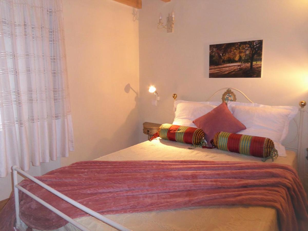 Vila dos Castanheiros - Housity