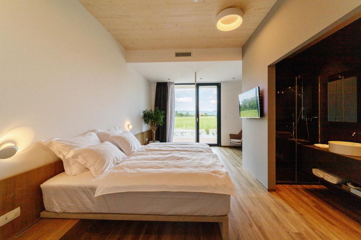WUD hotel - Housity