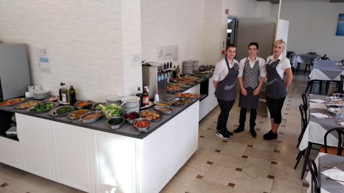 Hotel Madrid - Housity
