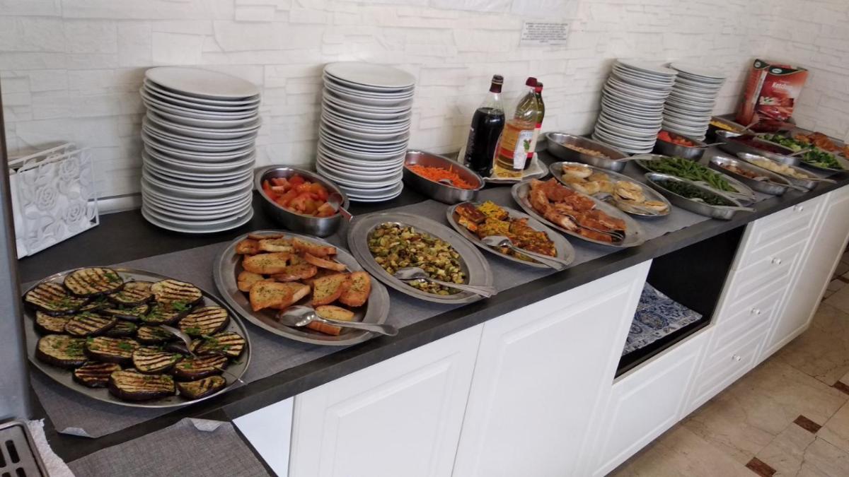 Hotel Madrid - Housity