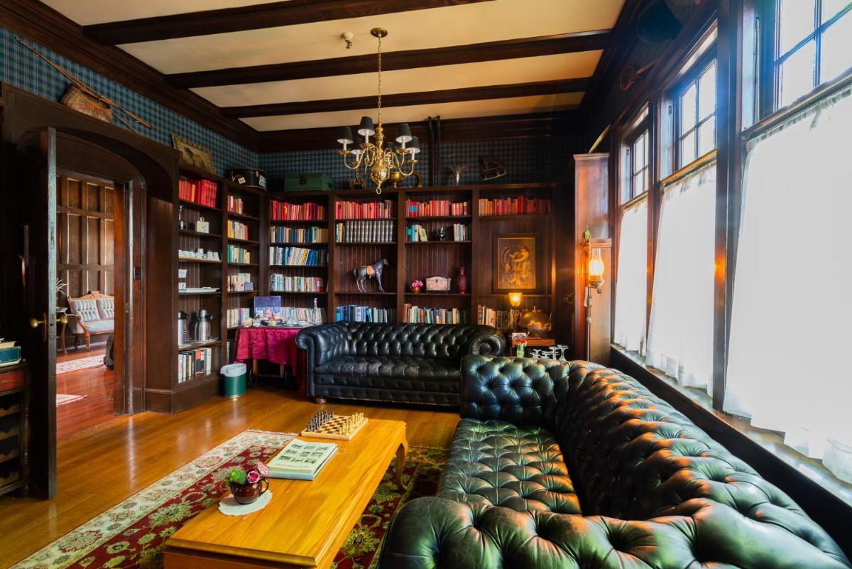 Beaconsfield Bed and Breakfast - Victoria - Housity