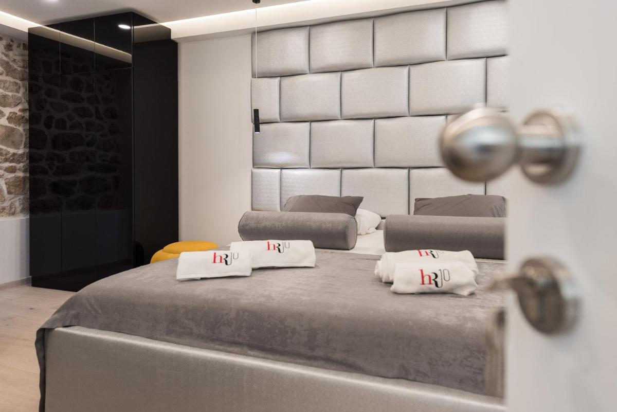 10 Heritage Rooms - Housity