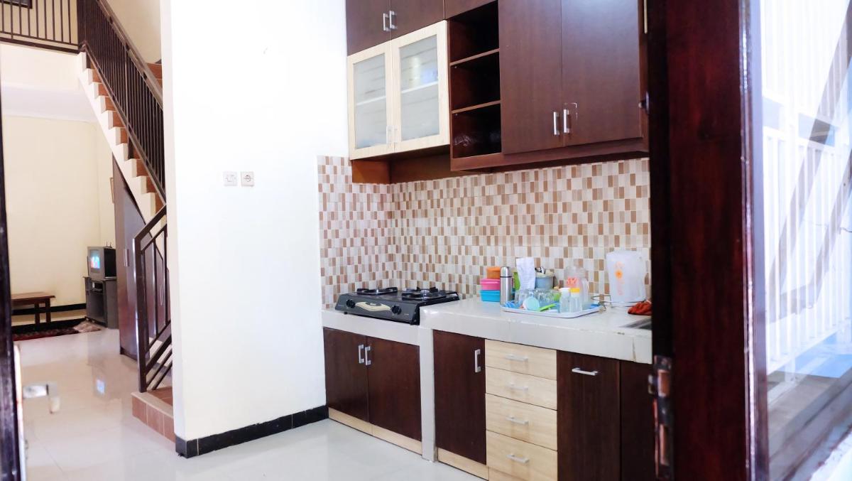 Homestay Tegal Kota by Simply Homy - Housity
