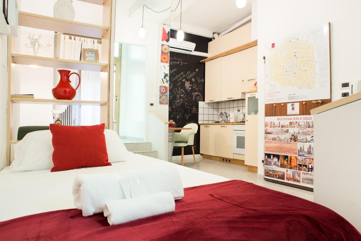 8- Tourist House Bologna - Light House - Self check-in - Housity