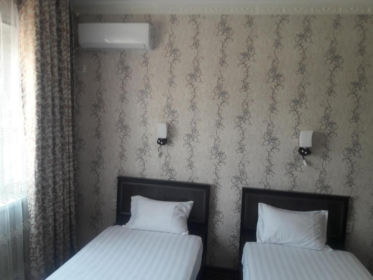 Manzur - Housity