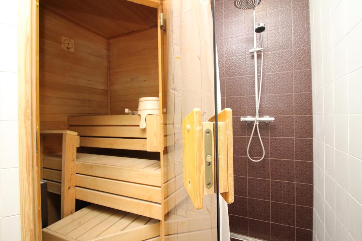 Tallinn City Apartments 4 bedroom with sauna and 2 bathroom - Housity
