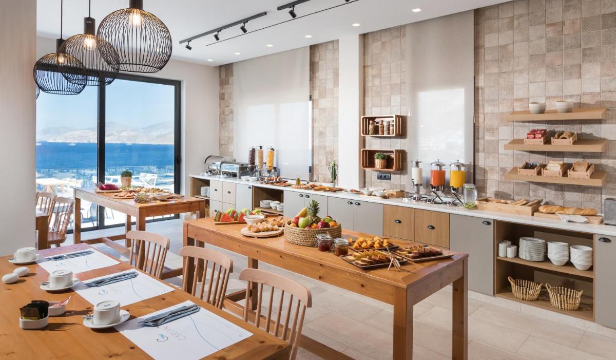 Carian Hotel - Housity