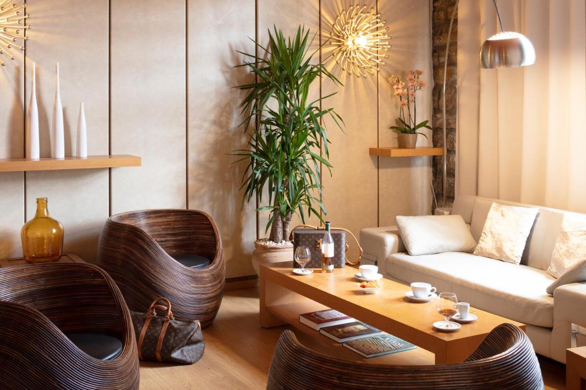 Hotel La Chaumière - Housity