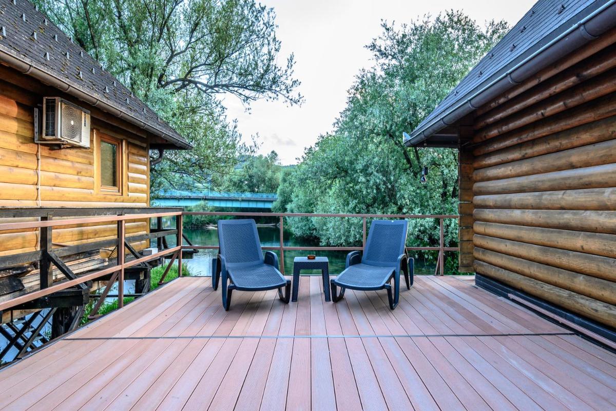House on piles, Una river 'Apartman Una' - Housity