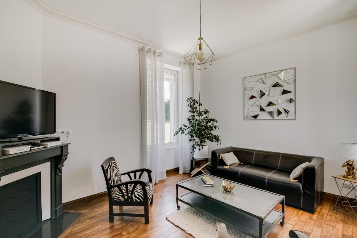 Maison Qui s'y frotte s'y pique - Housity