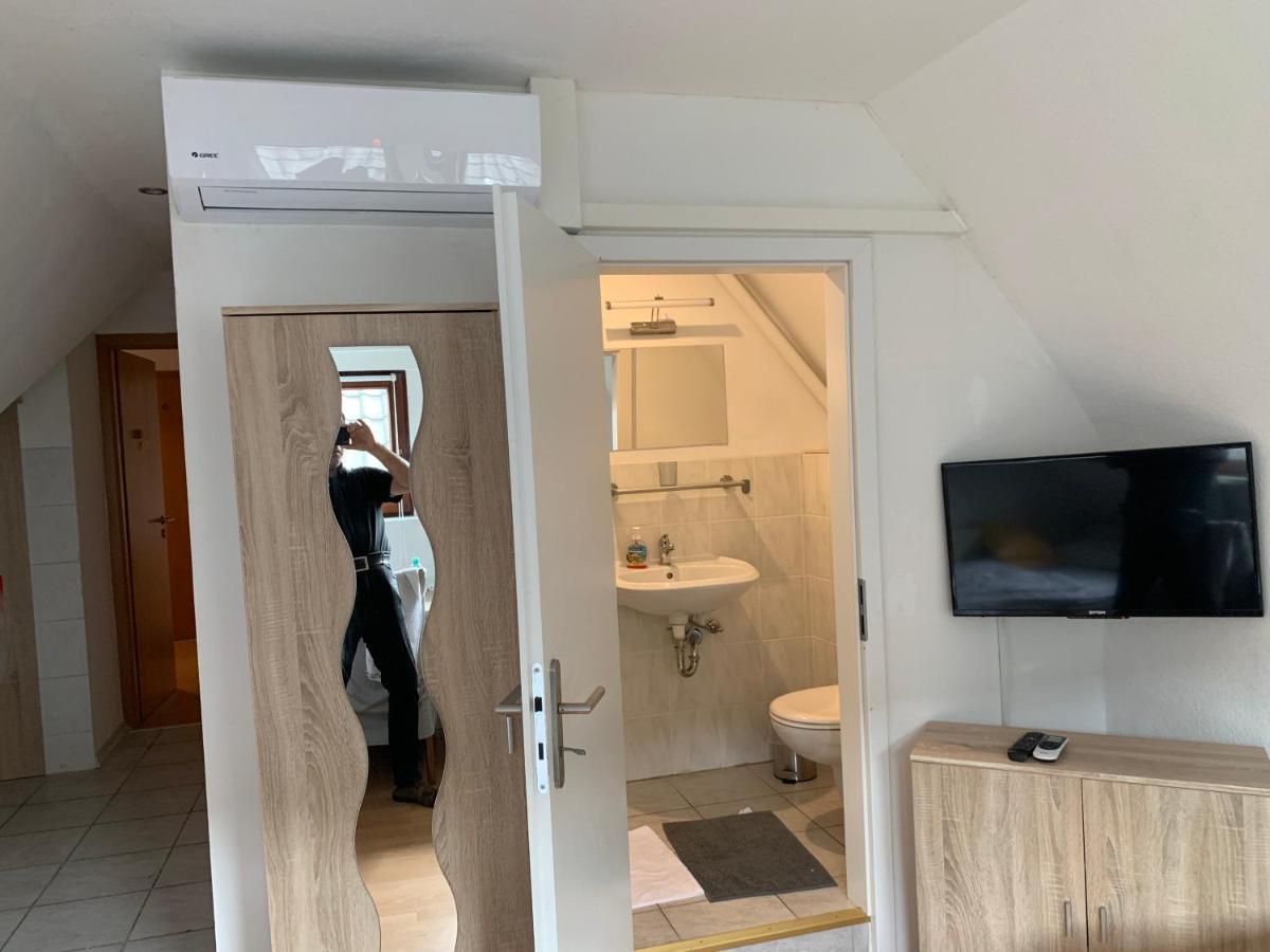 Restaurant & Pension Peking - Housity