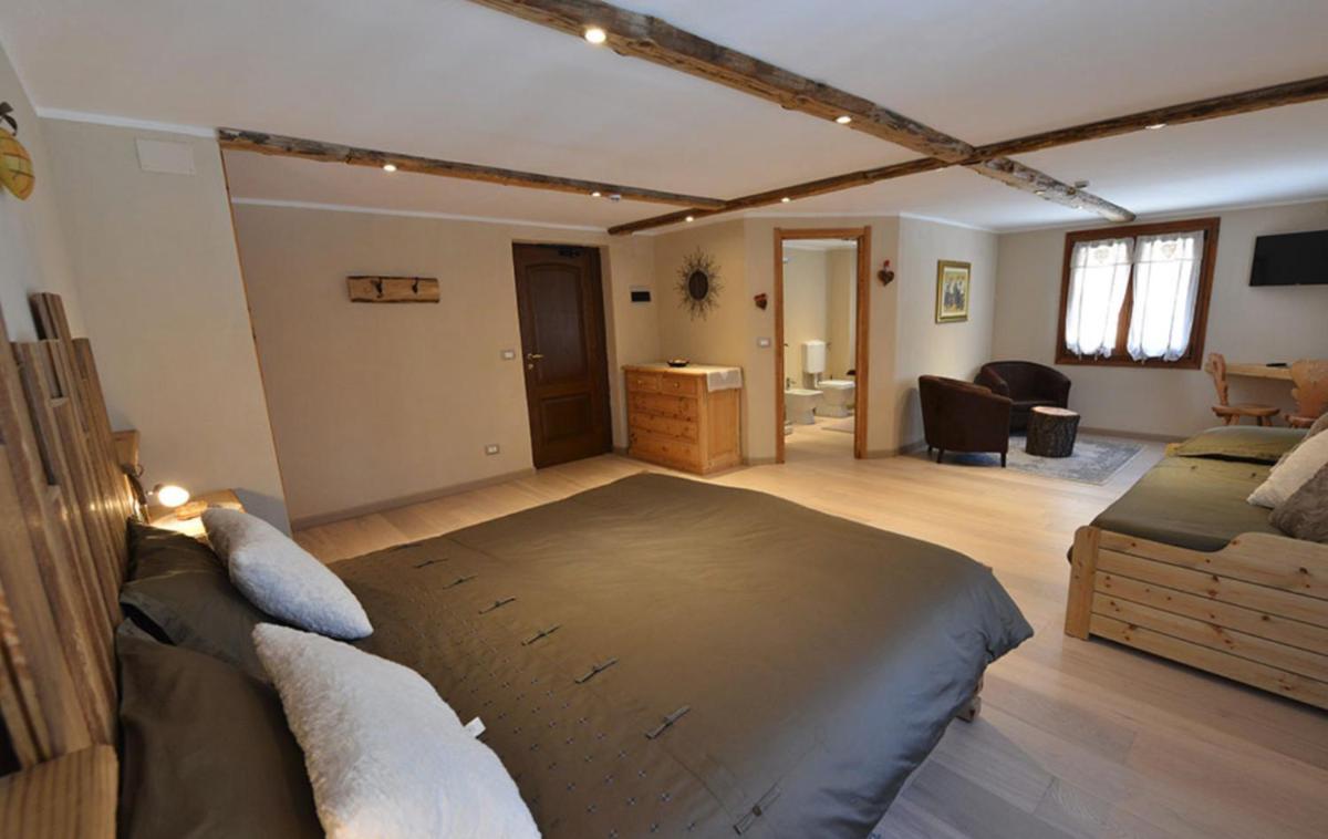 Green Hotel Herbetet - Housity