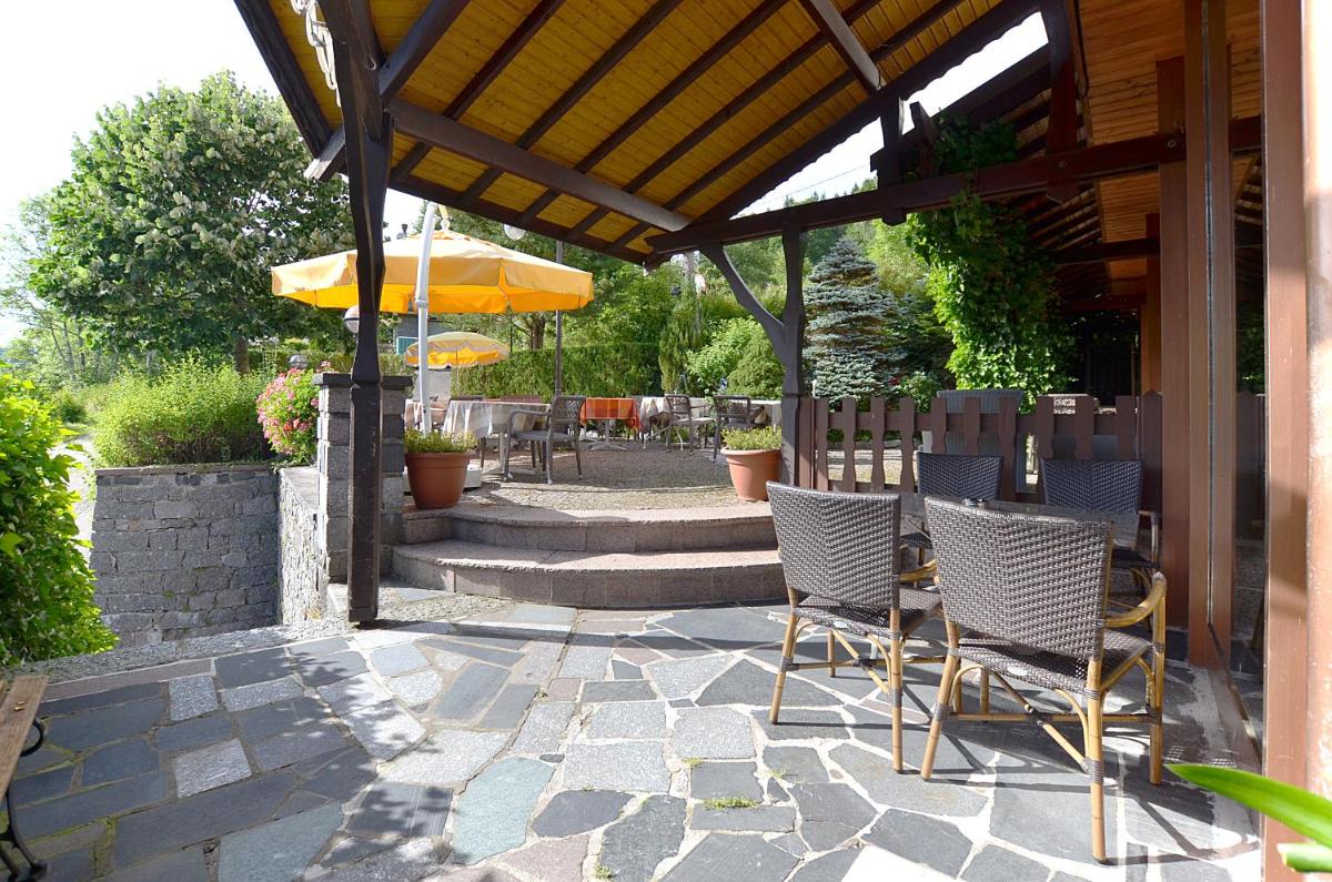 Jardin de l'établissement Hôtel-Restaurant Les Bas-Rupts, Singuliers Hôtel